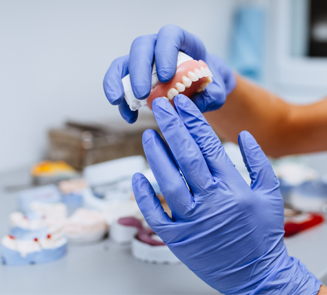 Reparação de prótese dentária